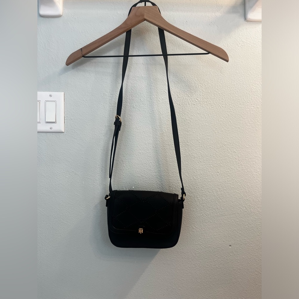 Black Tommy Hilfiger Crossbody Bag - Picture 9 of 9